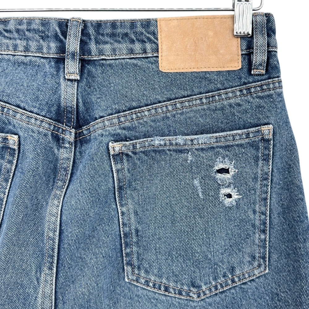 Zara Womens Blue Distressed High Rise Mom Jeans Size 8 Ripped Denim 30x26 Grunge